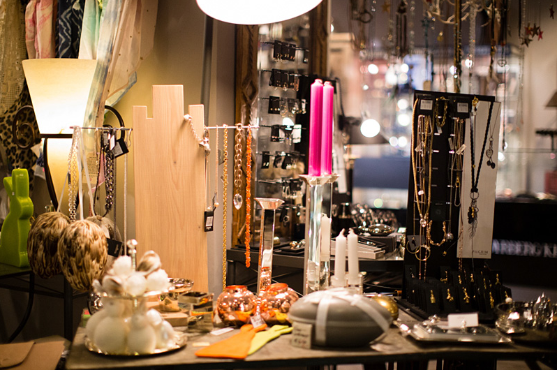 Schmuck, Kerzen und kleine Geschenkideen